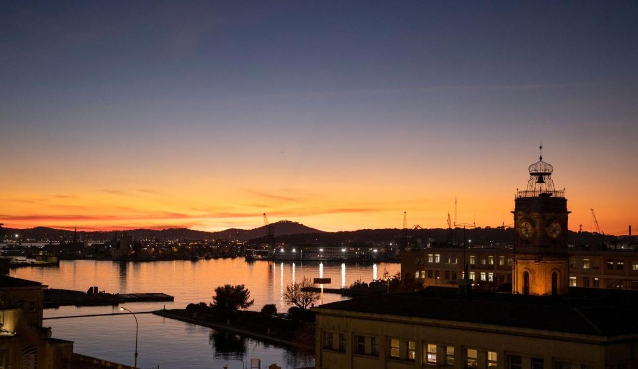 ホテル L'Eautel Toulon Centre Port エクステリア 写真